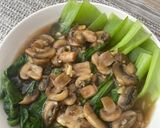 Foto langkah ke 5 dari resep Pakcoy sauce tiram with mushroom.