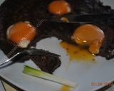 A picture of step 7 of Olive Omelette  املت زیتونی.