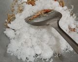 Foto langkah ke 4 dari resep Buntil Daun Singkong Isi Teri.