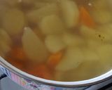 Foto del paso 1 de la receta: Sopa de calabaza, papa y zanahoria
