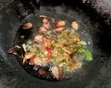 Foto langkah ke 1 dari resep Daun Singkong Tumis.