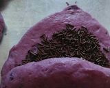 Foto langkah ke 7 dari resep Roti Ubi Ungu.