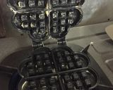 Foto langkah ke 4 dari resep Original Waffle.