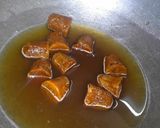 A picture of step 1 of Pori Urundai.