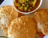 A picture of step 5 of Ajwain Puri.
