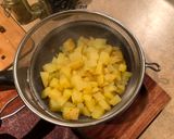 Foto del paso 4 de la receta: Costillas en salsa de Chile Morita