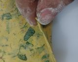 A picture of step 3 of Methi Lauki Thepla.