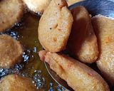 A picture of step 5 of Semovita akara 2.