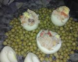 Foto del paso 6 de la receta: Huevos relleno para navidad 🐣