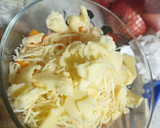 Foto del paso 2 de la receta: Flores de calabaza fritas y rellenas de quesos