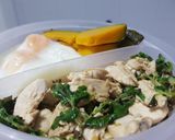 รูปขั้นตอนการทำที่ 7 ของ กะเพราอกไก่ 🐰 คลีน ง่าย ๆ | ครัวตัวนุ่ม