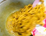 Foto langkah ke 6 dari resep Usus ayam bumbu kuning.
