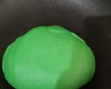 Foto langkah ke 4 dari resep 276.Mochi Pandan Teflon.