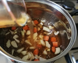 Foto del paso 1 de la receta: Cocido de lentejas pardinas con tocino ahumado