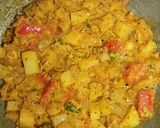 A picture of step 4 of Mushroom potato stir-fry in mustard paste.