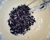 A picture of step 5 of Oreos cake.