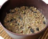 Foto del paso 4 de la receta: Alubias pintas con berenjena, champiñones y setas