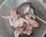 Foto langkah ke 2 dari resep Ayam Mentega Simple.