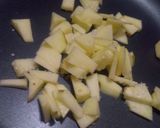 A picture of step 2 of Mixed fruit kheer.