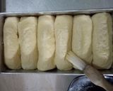 Foto langkah ke 4 dari resep Roti Sobek Tanpa Telur.