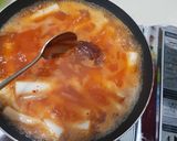 Foto langkah ke 4 dari resep Tteokbokki (떡볶이) Kue Beras Korea.