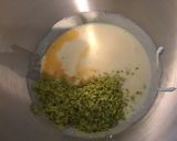 Une image de l'étape 10 de Gâteau de fromage blanc à l ugli et mandarine sur fond biscuité.