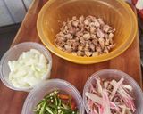 Foto langkah ke 1 dari resep Cumi Asin Kecombrang.