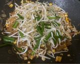 A picture of step 3 of Pad Thai with Shrimp.