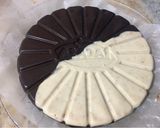 Foto del paso 2 de la receta: Torta de chocolate rellena de frutos secos