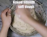 A picture of step 3 of Chicken flower buns recipe.