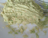 Foto del paso 2 de la receta: Espárragos con vinagreta de tomate y guacamole de salmón (recetas saludables para diabetes)