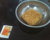 Hình bước làm 1 của món Mì xào tương đen cayy