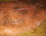 Foto del paso 1 de la receta: Tallarines con salmón calabacín, huevo y salsa de soja picante