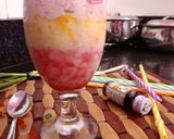 A picture of step 5 of Mango rabri falooda.
