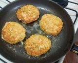 Foto del paso 11 de la receta: Tortitas de pollo con verduras y queso 😘