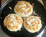 A picture of step 6 of Fusion noodles uttapam.