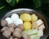 Foto langkah ke 3 dari resep Siomay KW (pakai baso siap pakai).