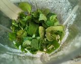 A picture of step 3 of Green Masala Chicken.