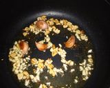Foto del paso 3 de la receta: Pollo al ajillo rociero