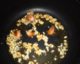 Foto del paso 3 de la receta: Pollo al ajillo rociero