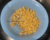 Foto langkah ke 2 dari resep PGBA38 Tumis cumi asin jagung manis.