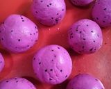 Foto langkah ke 3 dari resep Klepon Buah Naga Cokelat Keju.