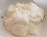 Foto del paso 1 de la receta Yogur con toppings de granada y almendra crocante