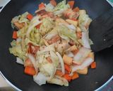 如何用鹽麴來料理？🤔鹽麴時蔬炒豆包😍的食譜步驟3照片