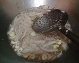 A picture of step 2 of Fry Mash Daal.