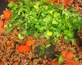 A picture of step 12 of Turkish stuffed aubergines with beef and tomatoes (Karniyarik) 🇹🇷.