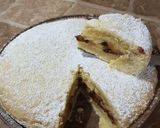 Foto del passaggio 7 della ricetta Crostata doppia frolla ripiena con crema pasticcera e gocce di cioccolato