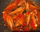 Foto langkah ke 4 dari resep Ikan Pindang masak Sarden.