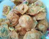 Foto langkah ke 5 dari resep Pentol Telur Goreng.