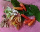 Foto langkah ke 2 dari resep Gulai Daun Singkong Ebi.